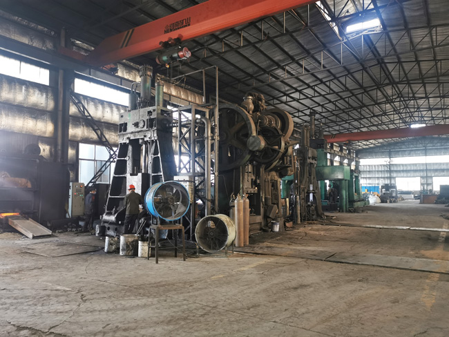 廠區(qū)設(shè)備